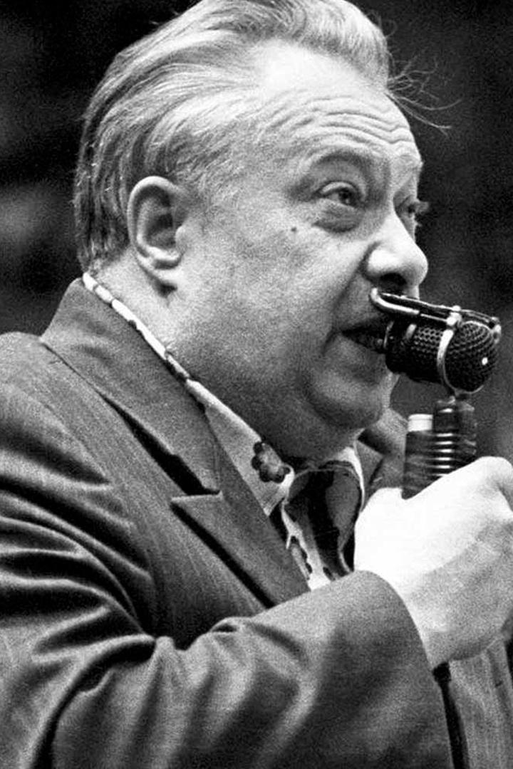 Такой хоккей нам не нужен. Николай Озеров