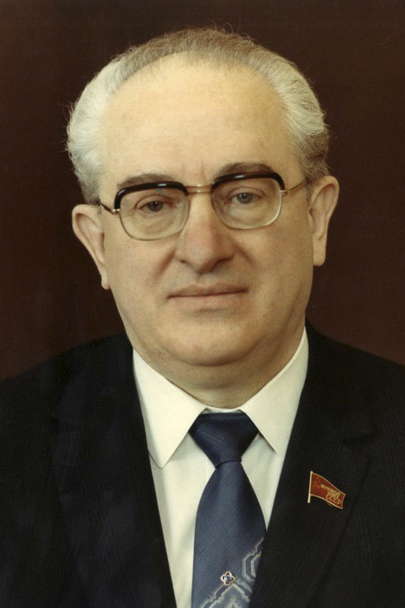 Юрий Андропов. Легенды и биография