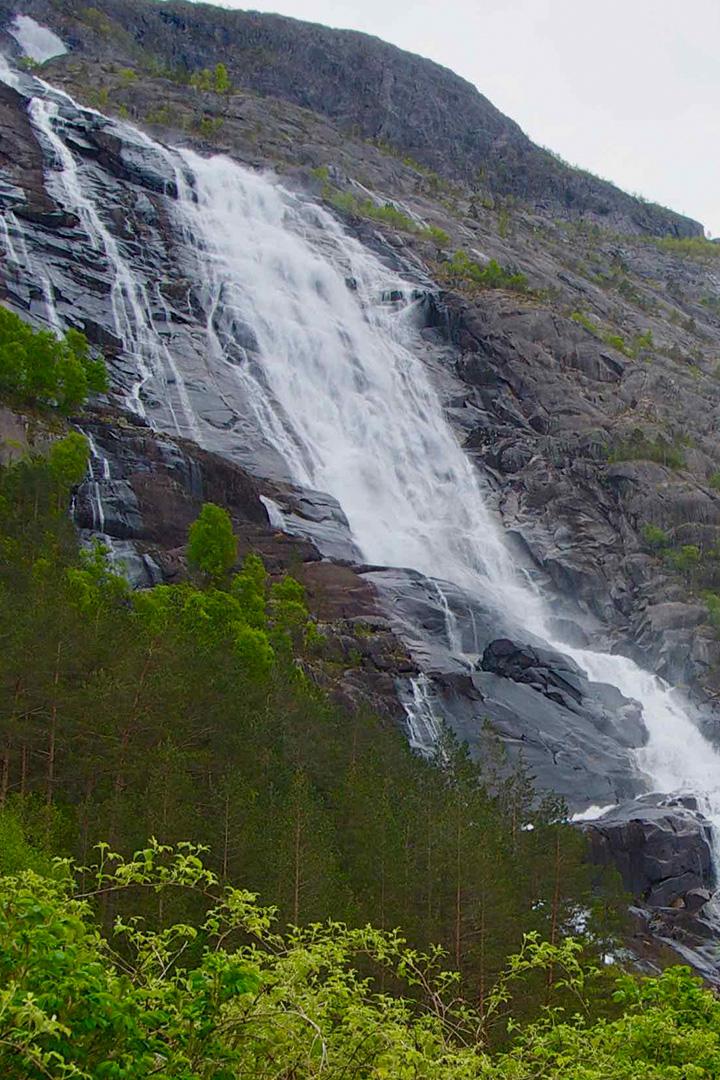 Водопад Лангфоссен