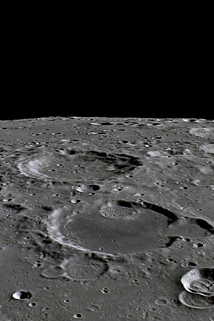 Обратная сторона Луны