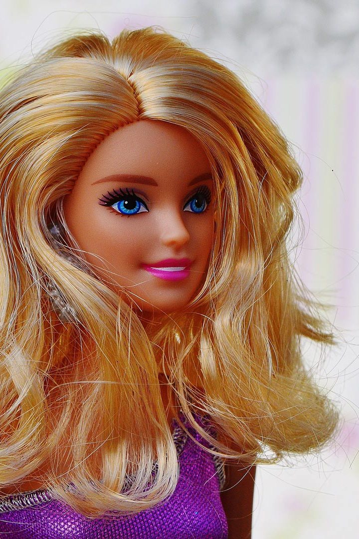 Տիկնիկ բարբին