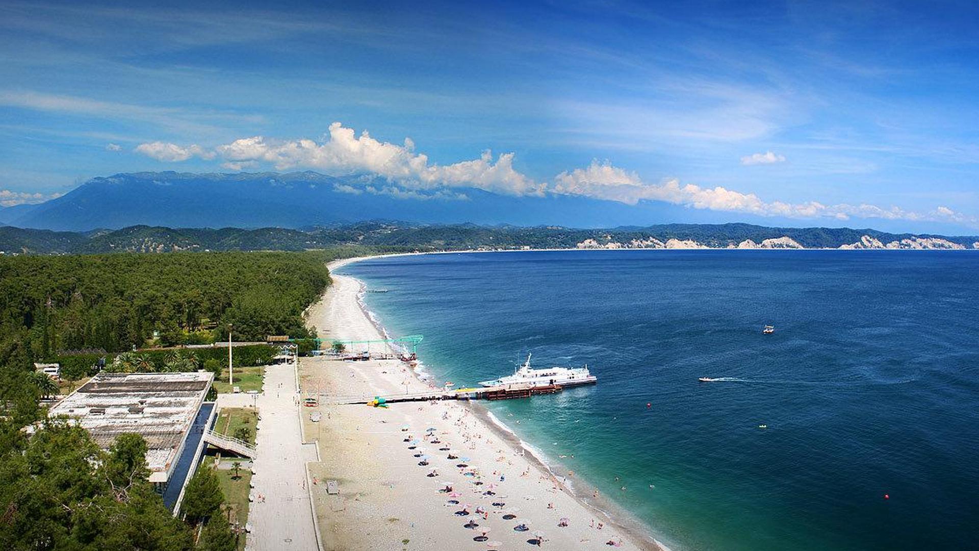 Море у Пицунды