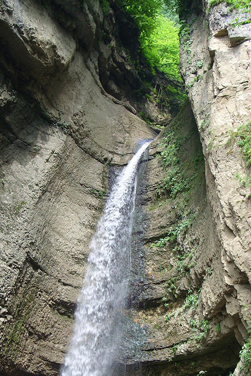 Малый Чегемский водопад