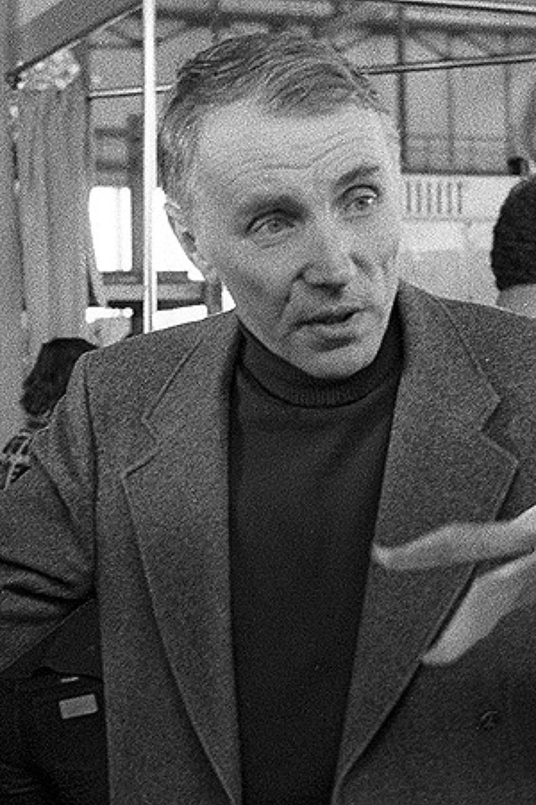 Джентльмен неудачи. Режиссёр Александр Серый