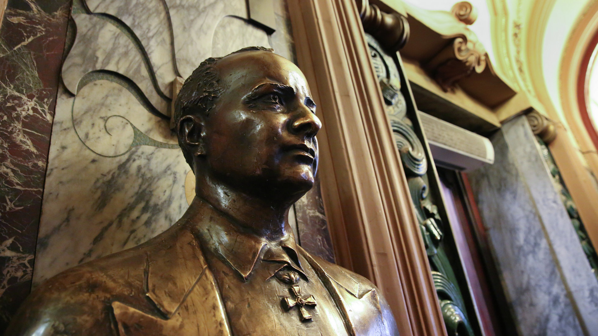 Елисеевский. Казнить. Нельзя помиловать