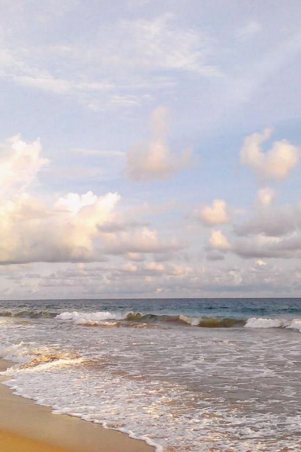 Побережье Хиккадувы