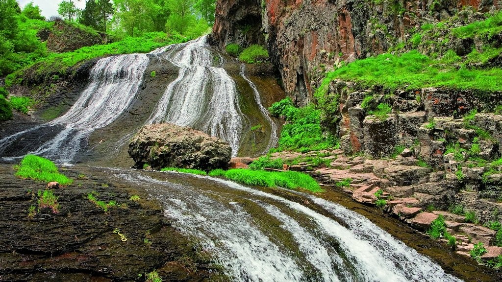 Джермукский водопад