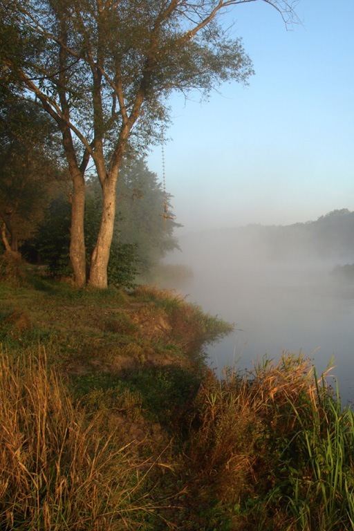 Рассвет на реке