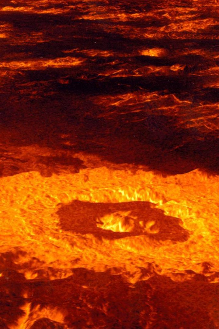 На расстоянии полета лавы