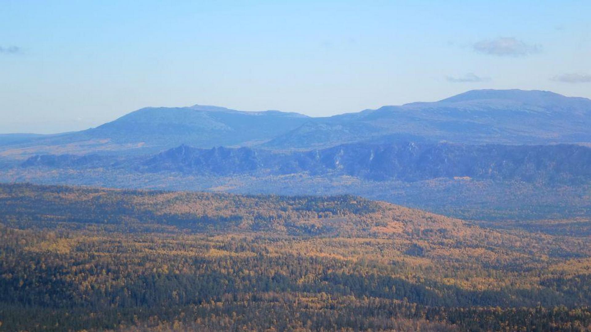 Хребет Бакты