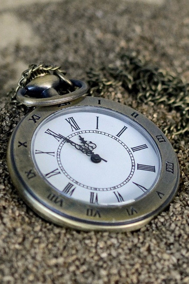 В жерновах времени