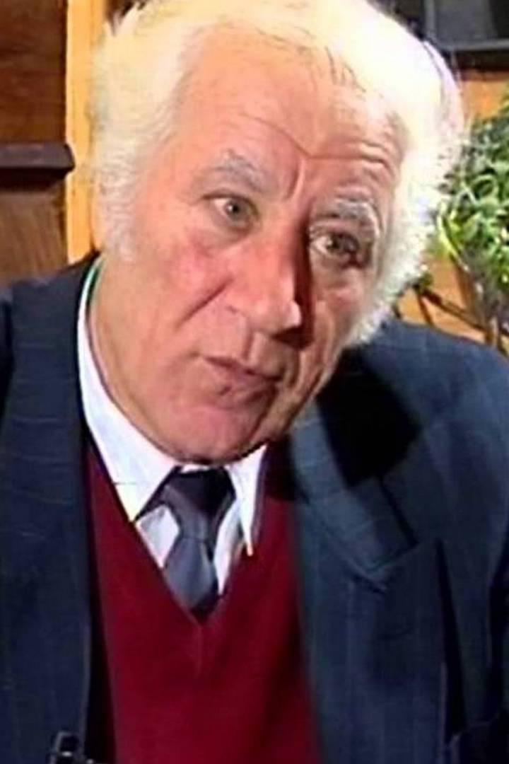 Играет Булат Газданов