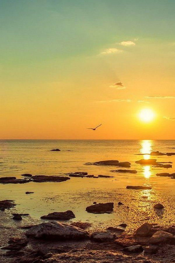 Закат на Каспийском море