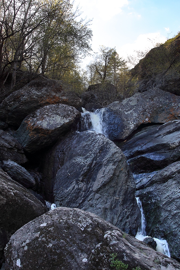Водопад Могак