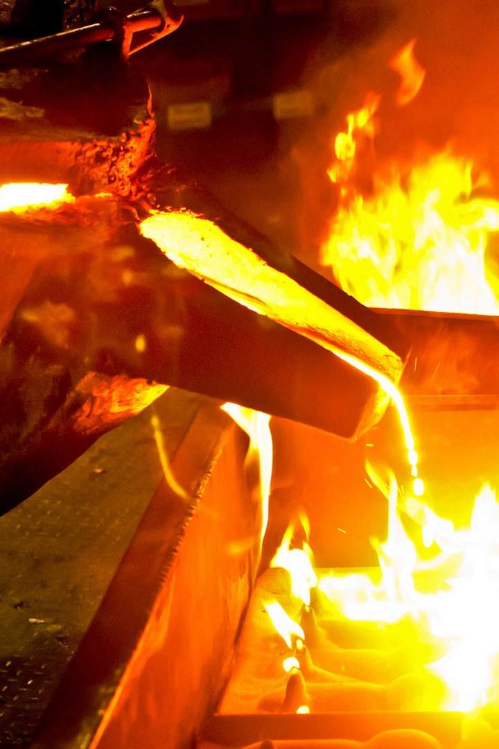 Здесь готовят металлургов