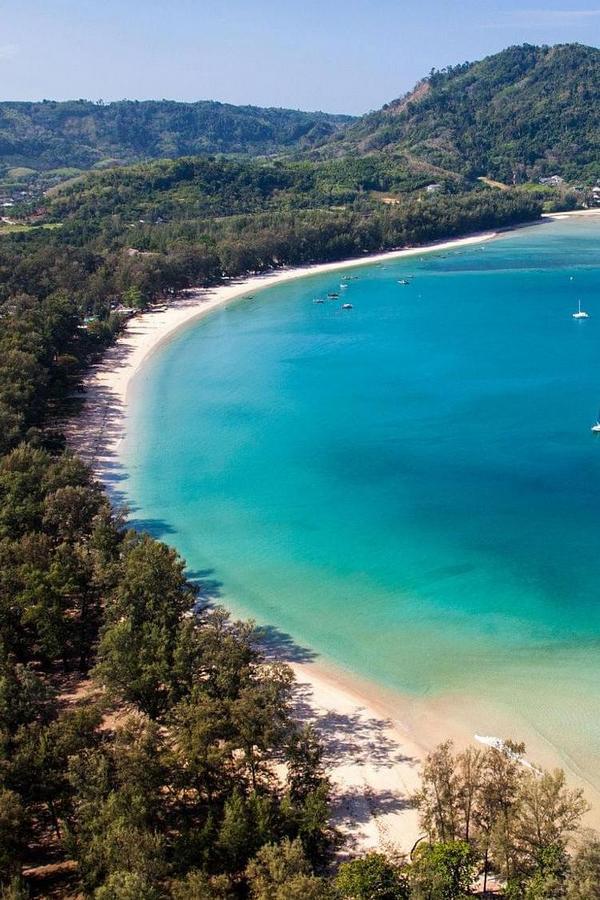 Пляж Най Янг