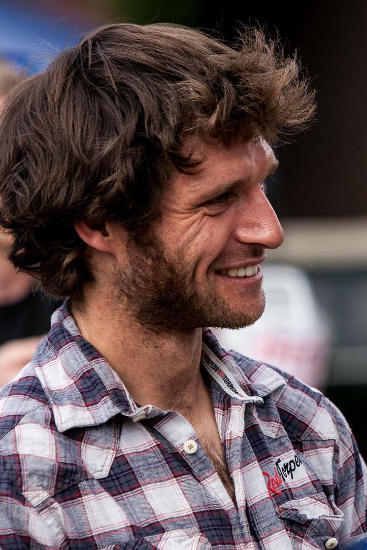 Свой человек в России