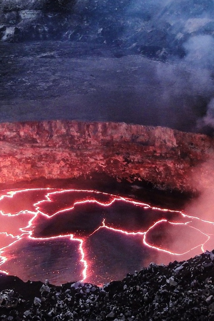 Вулканы: двойное разрушение