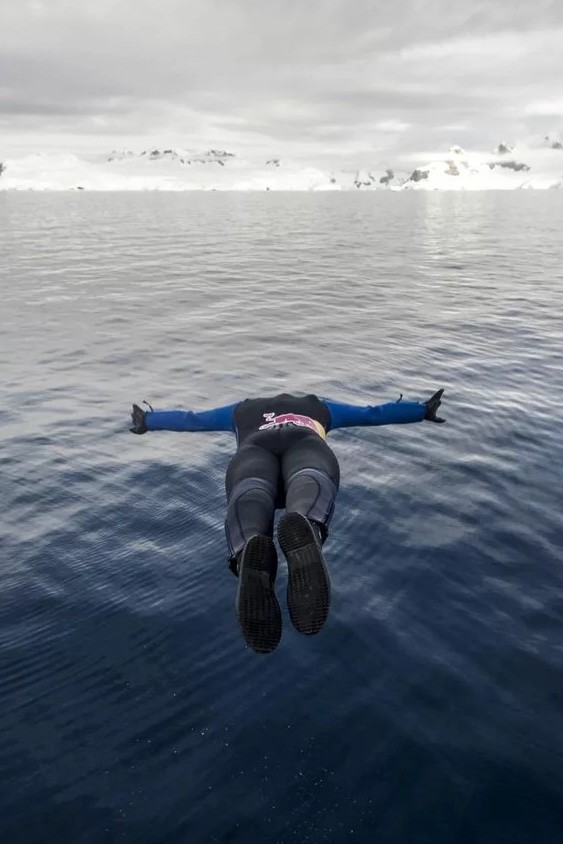 Клифф-дайвинг в Антарктиде