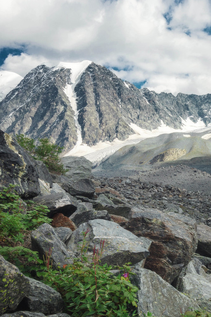 Долина ледника Мюштуайры