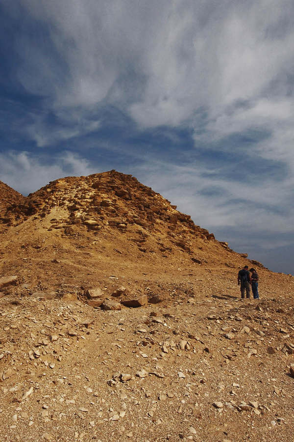 Тайны пирамид. Спуск в спутницу Ломаной пирамиды Снофру