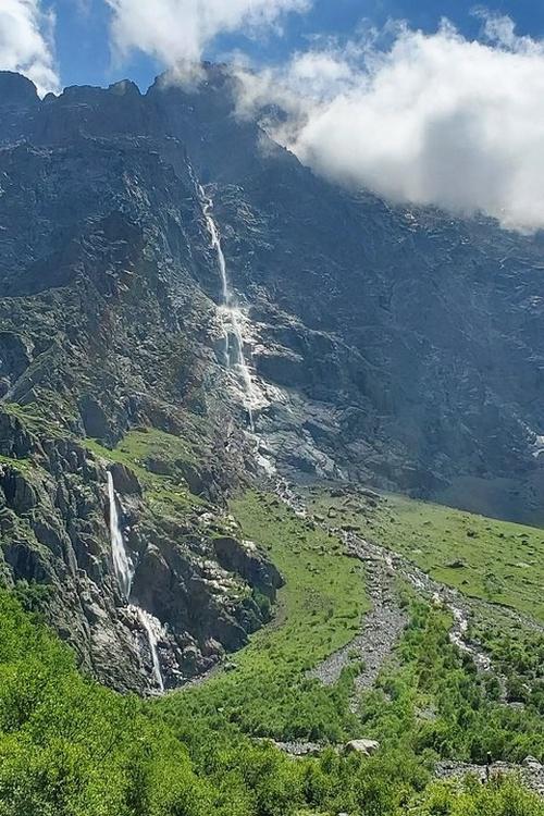 Мидаграбинское ущелье