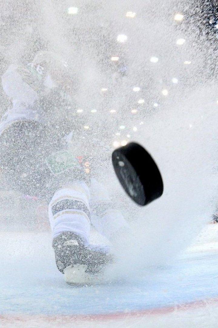 : Кто играет в хоккей