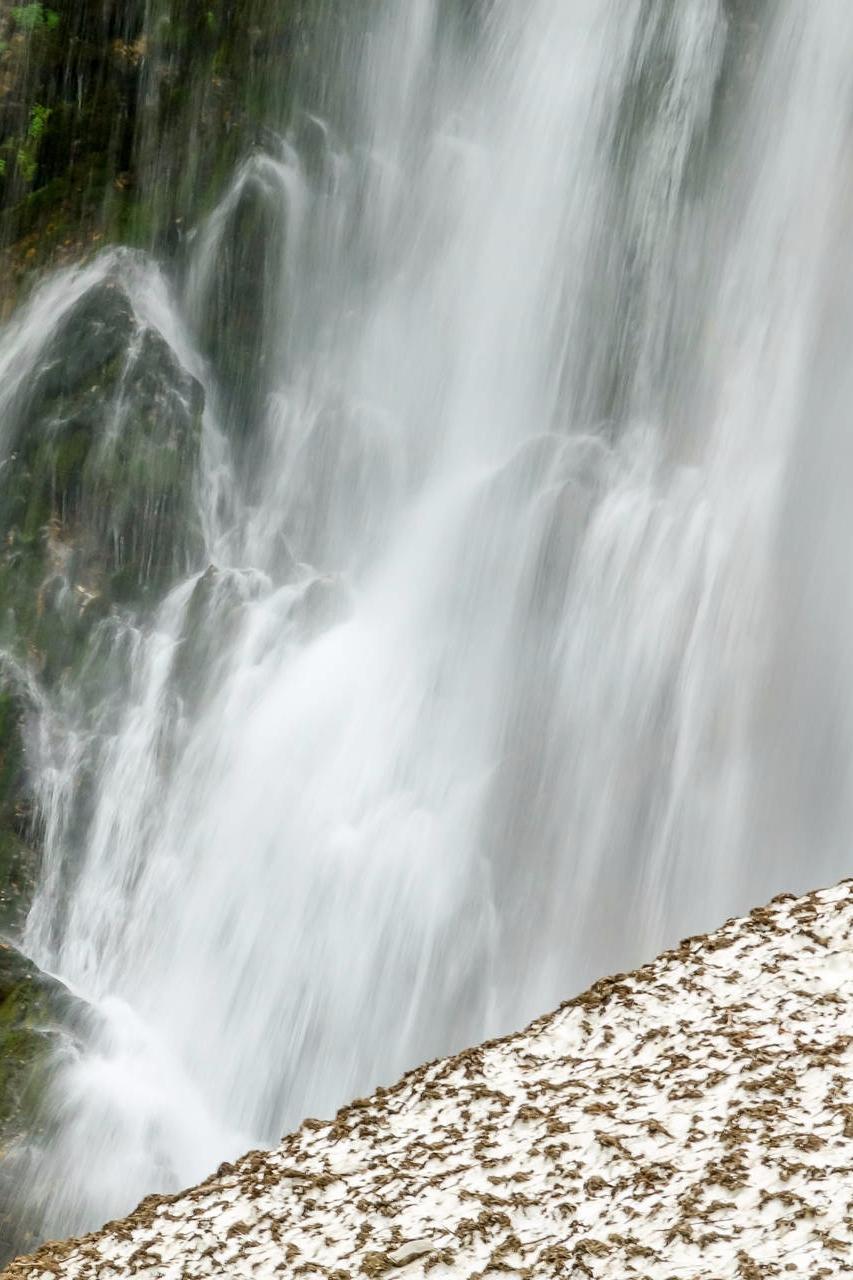 Молочный водопад