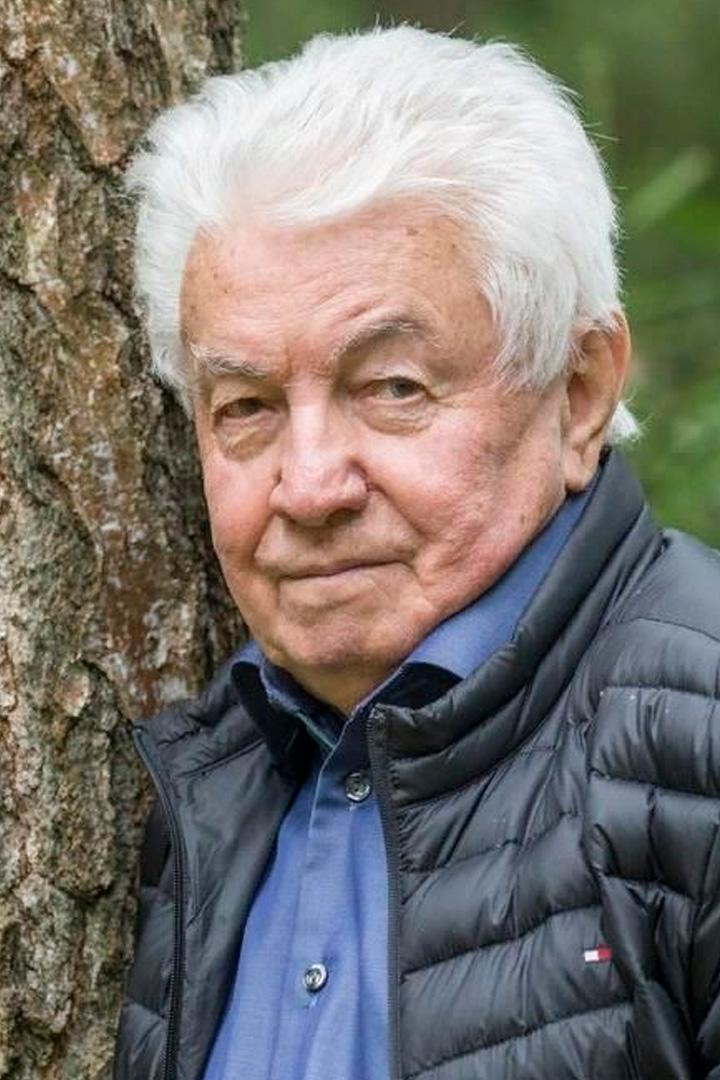 Жизнь и необычайные приключения Владимира Войновича