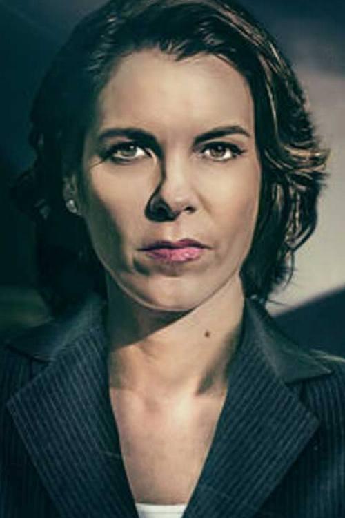 Соседка с сюрпризом