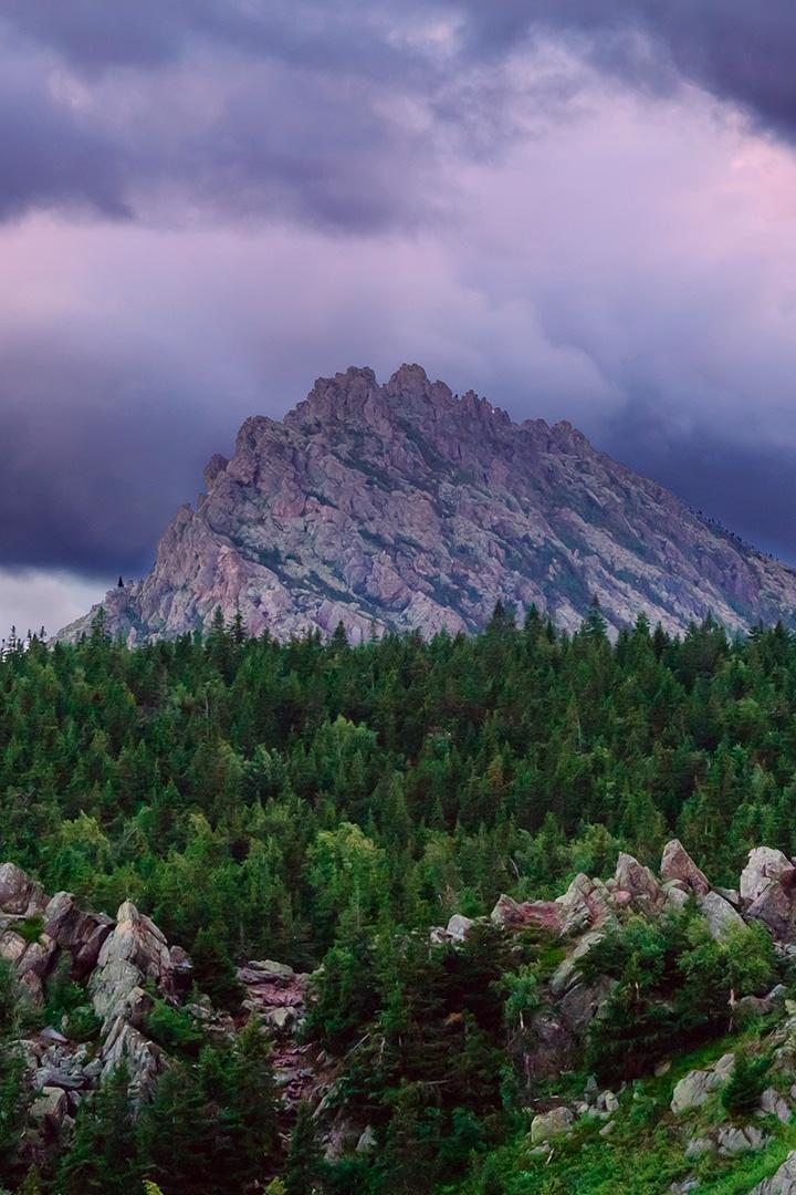 Хребет Таганай одним планом
