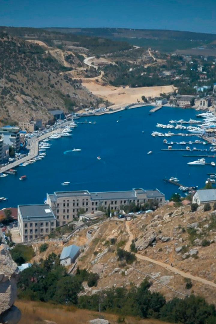 Город трёх империй