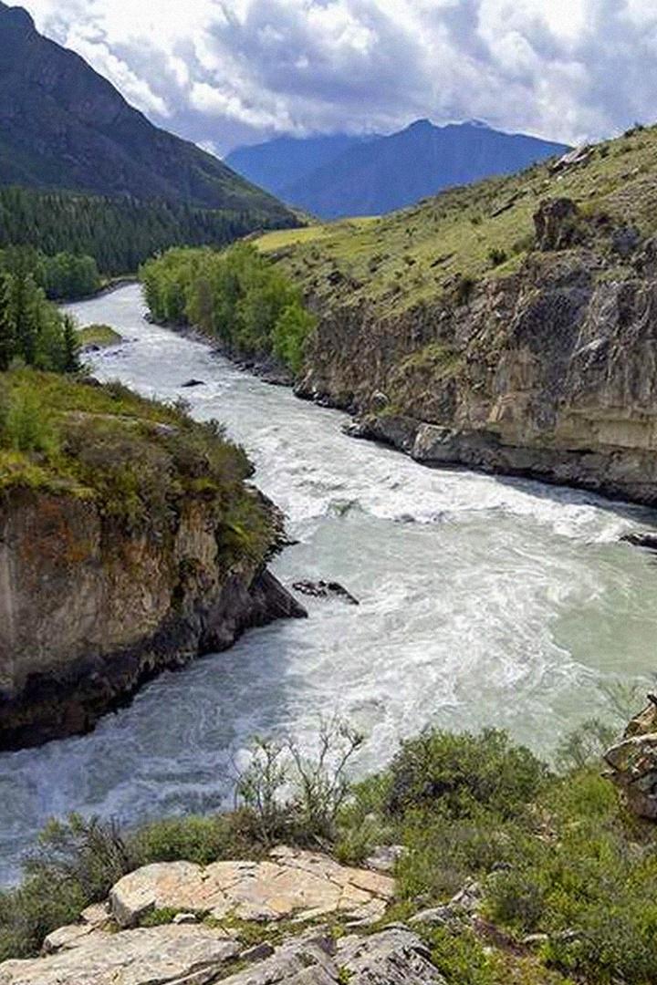 Слияние рек Чуя и Мажой