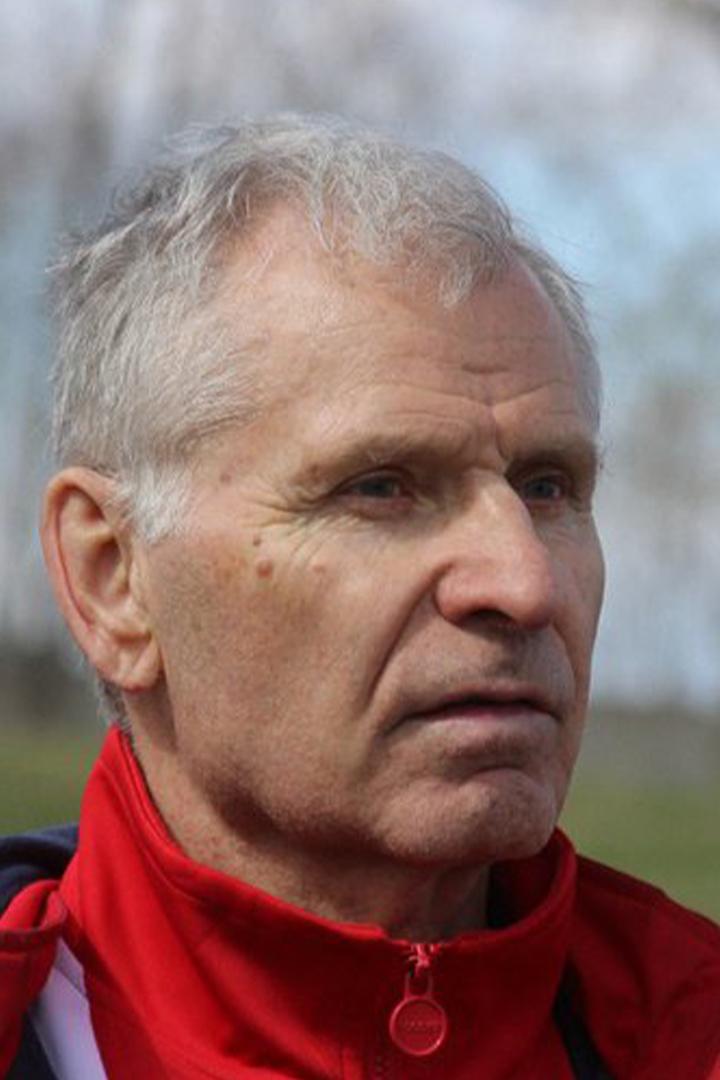 Игорь Бражник