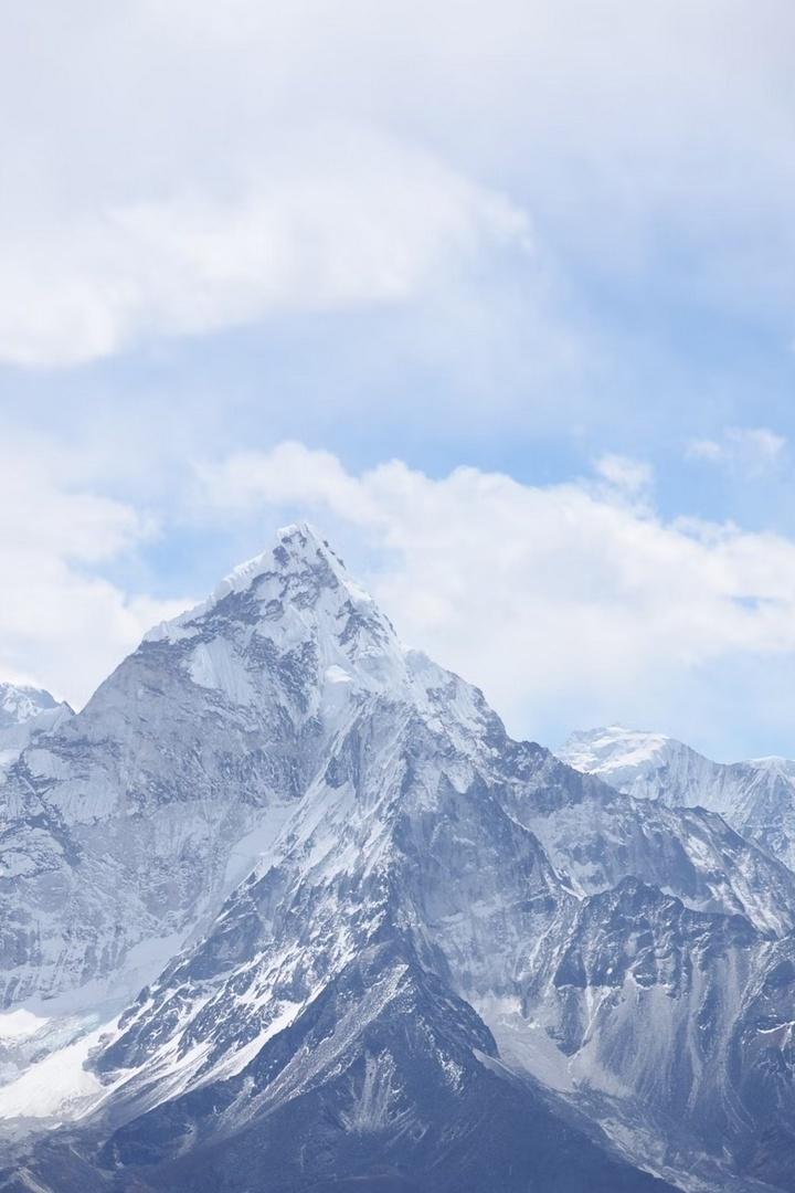 Полёт между гигантами