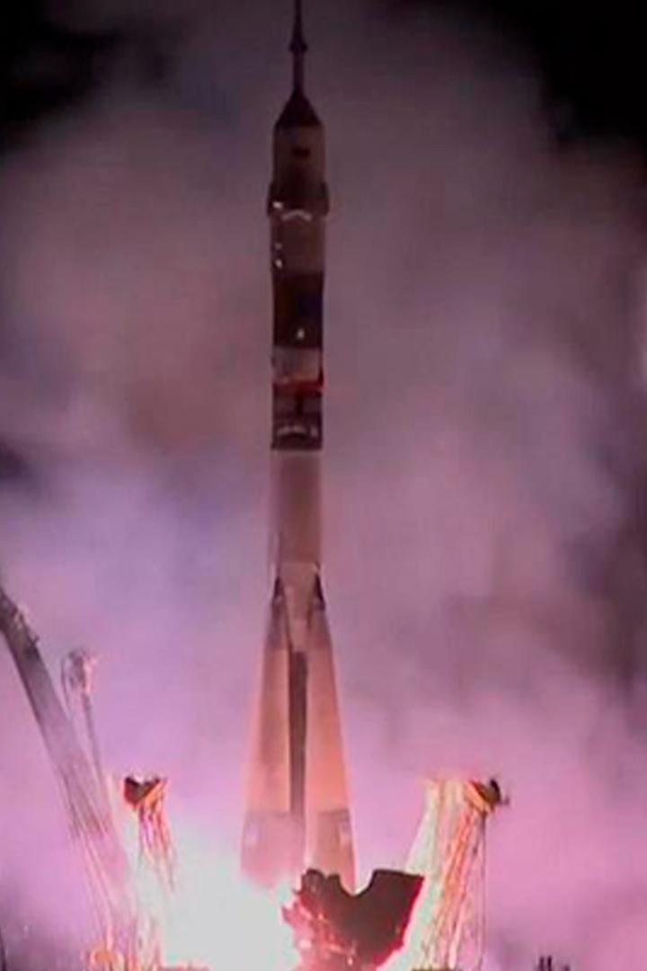 Первый полёт "До небес и выше"