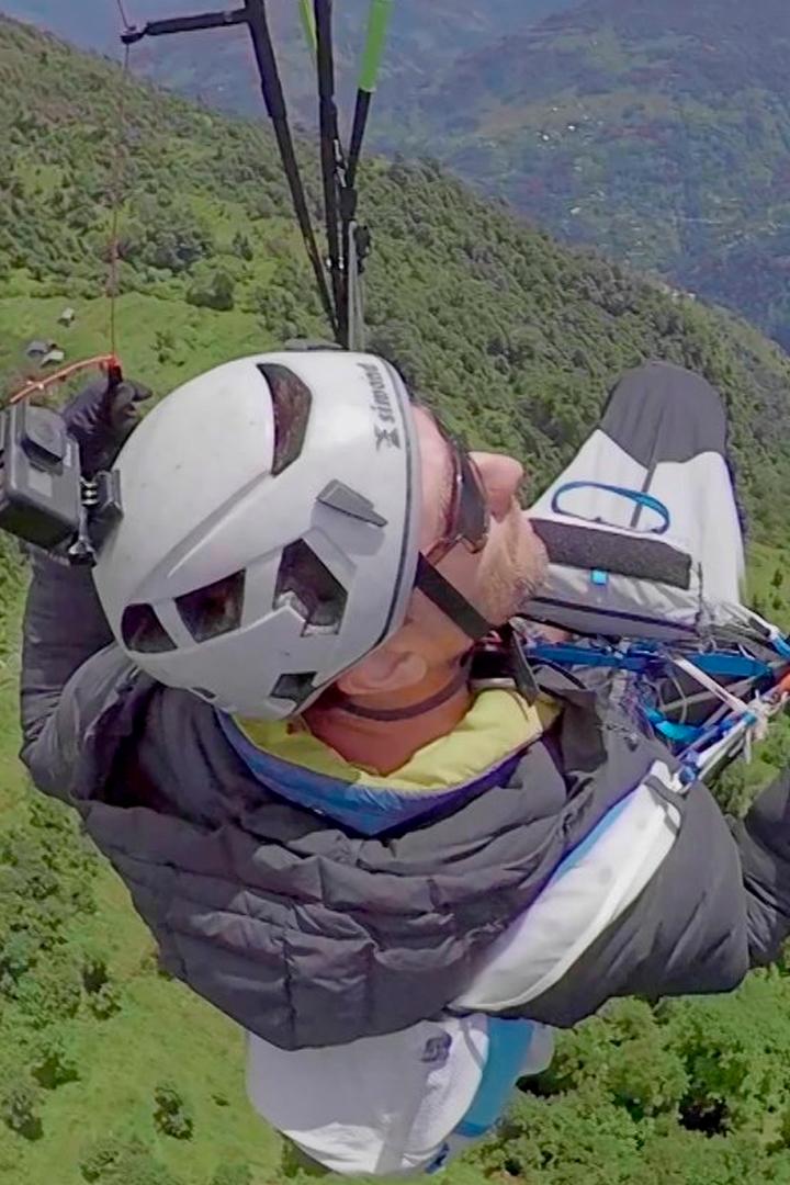 Двое в небе над Непалом