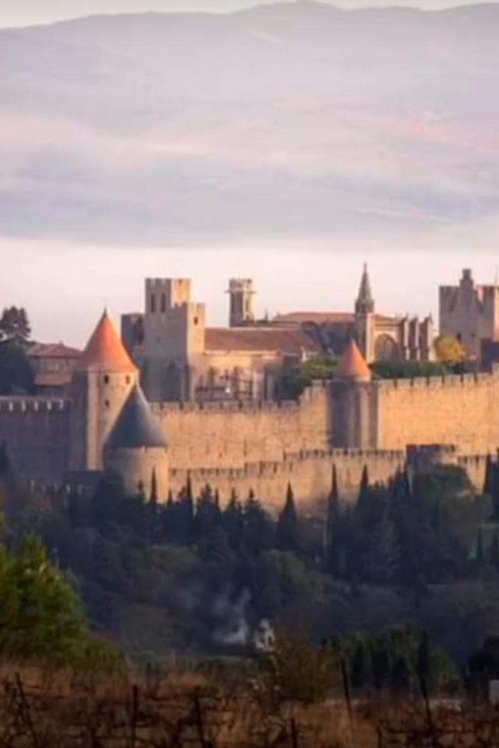 Крепость Каркассон в Окситании