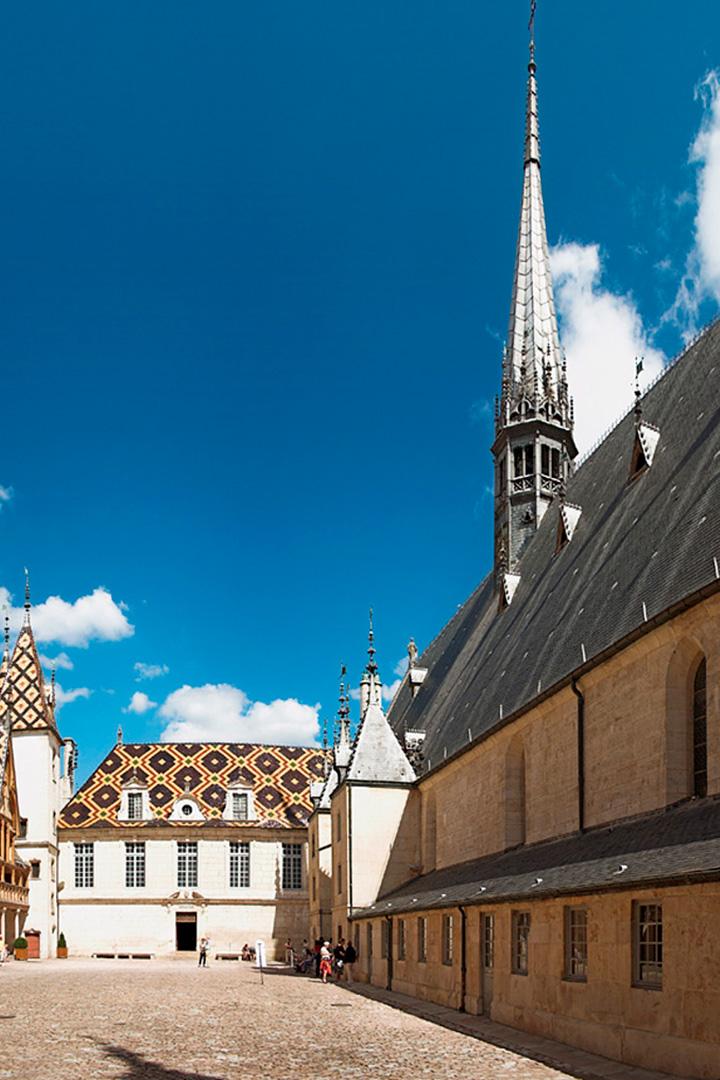 Отель-Дьё в Бургундии