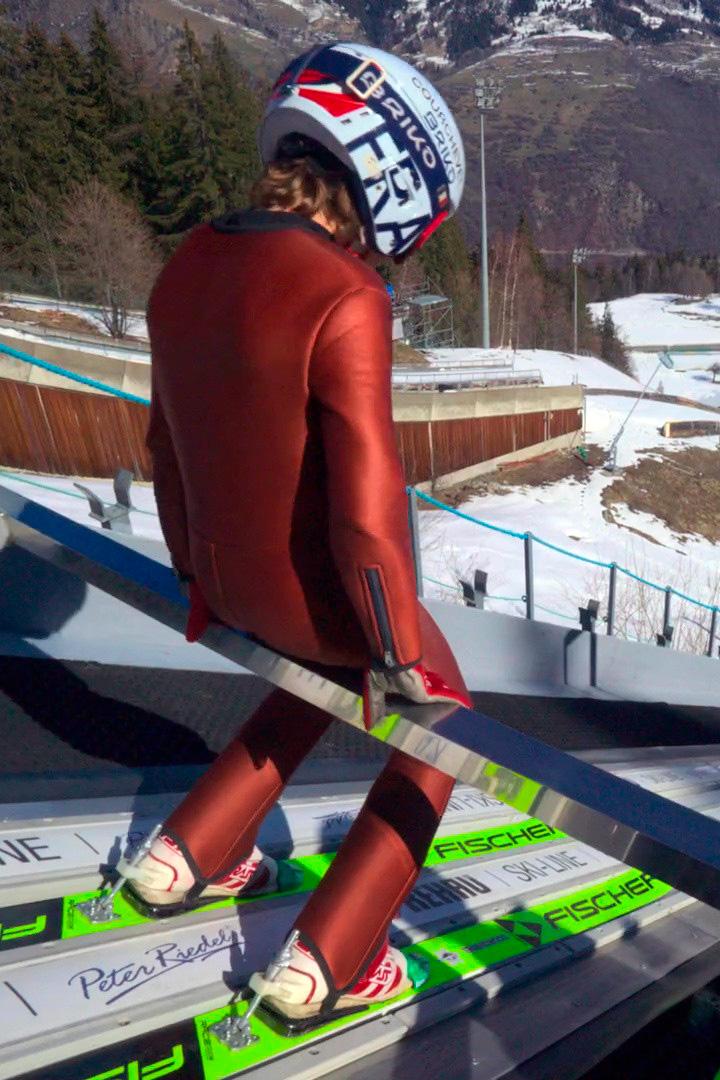 Прыжки с трамплина в Альпах