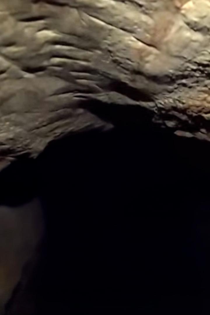 Пещеры богом зданные